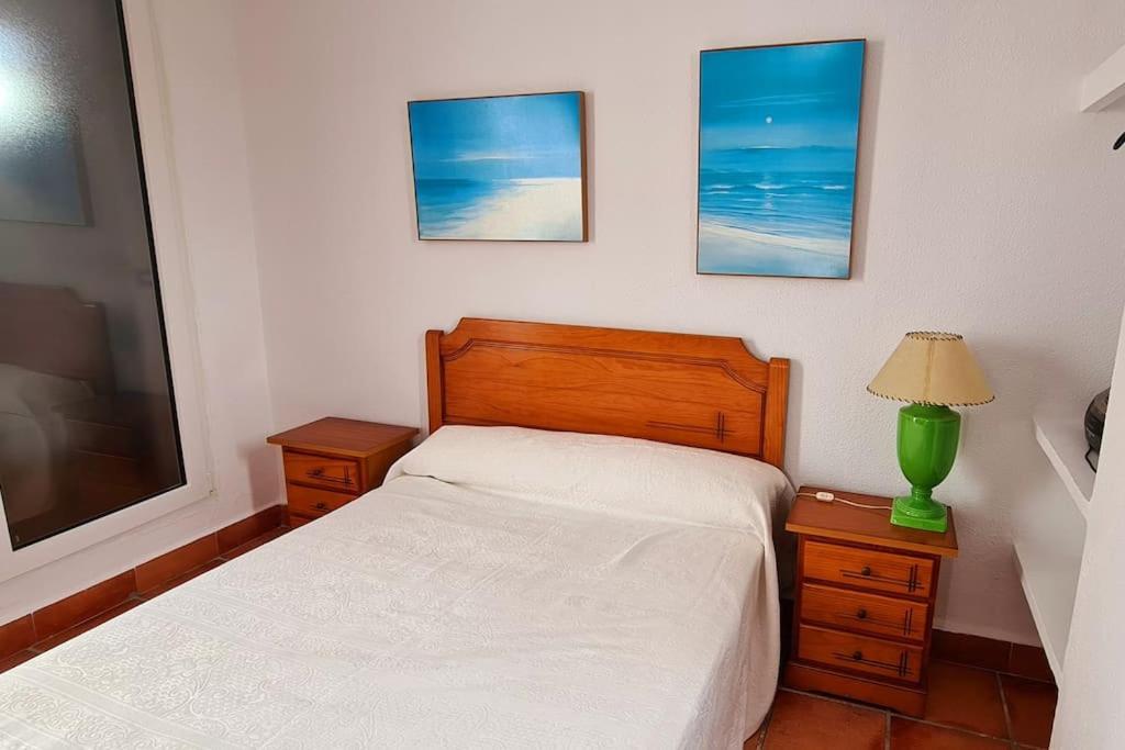 Atico Duplex Con Vistas Al Mar En Захара-де-лос-Атунес Экстерьер фото