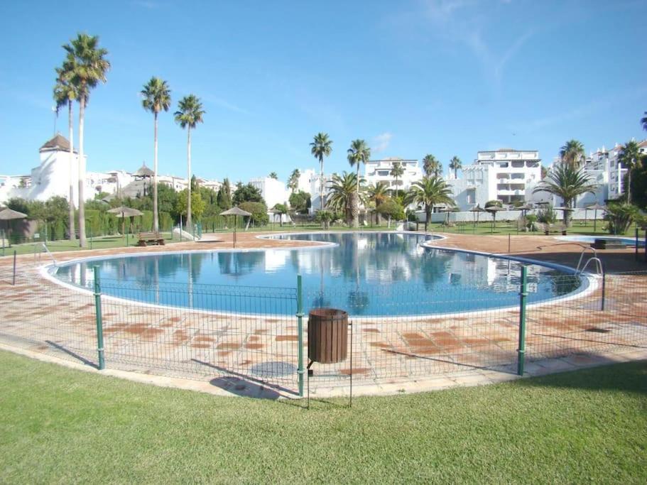 Atico Duplex Con Vistas Al Mar En Захара-де-лос-Атунес Экстерьер фото